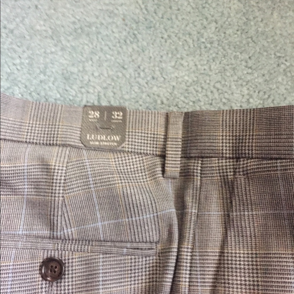 Men’s plaid dress pants